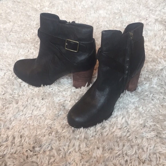 Black leather ankle boot by Cole Haan - Picture 5 of 6